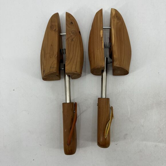 Shoe Trees Wooden Mens M Medium Spring Leather Pull Straps - Picture 2 of 6
